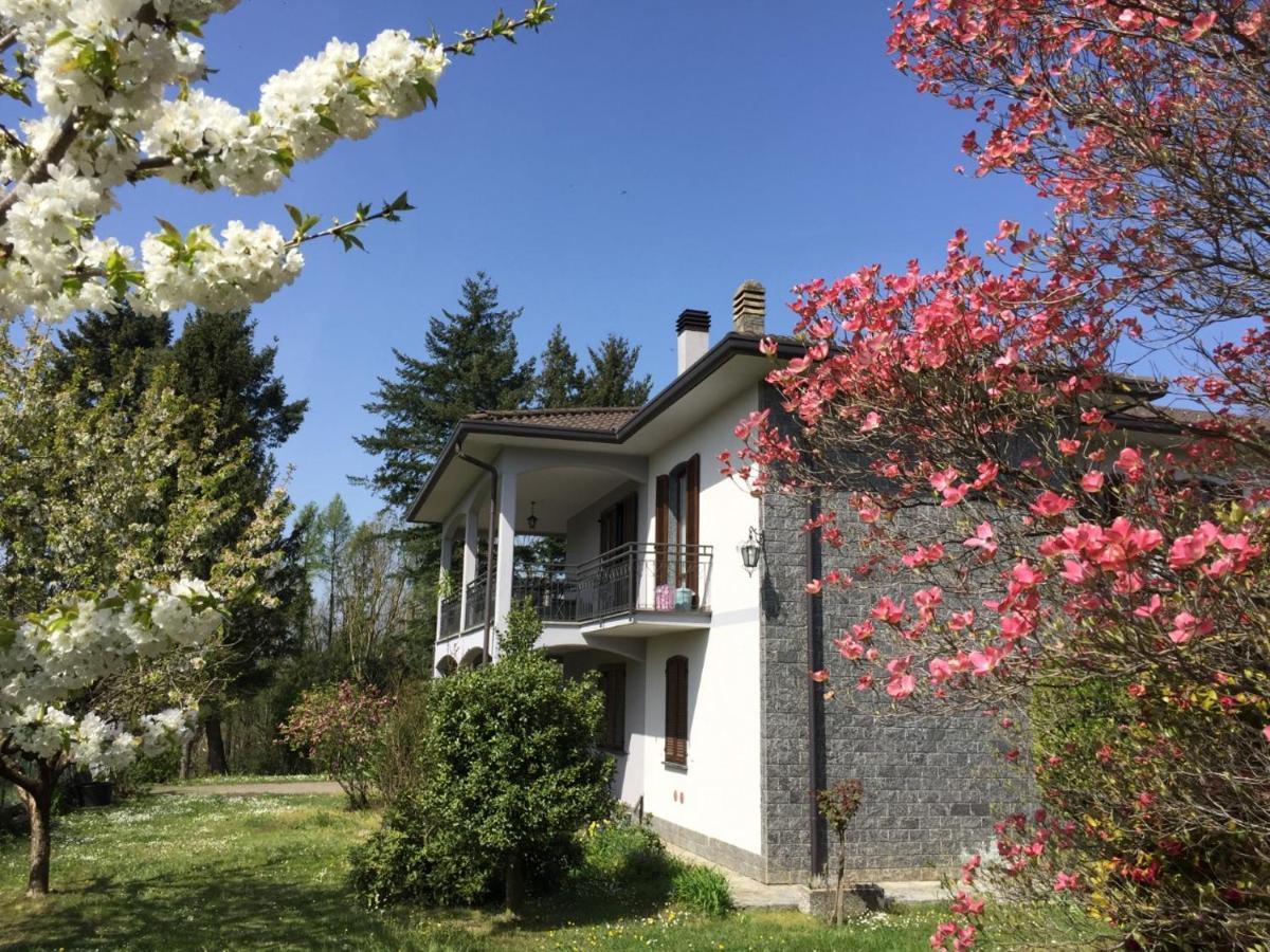 Le Bricolle Villa Viggiu ภายนอก รูปภาพ